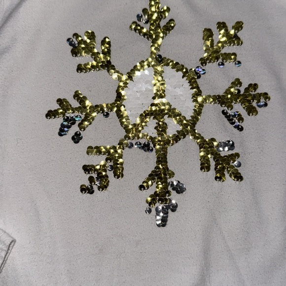 Snowflake flippable shirt size 6/6x - Picture 2 of 2